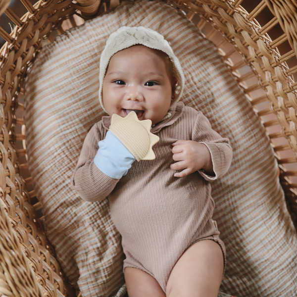 Teething mitten - Sun