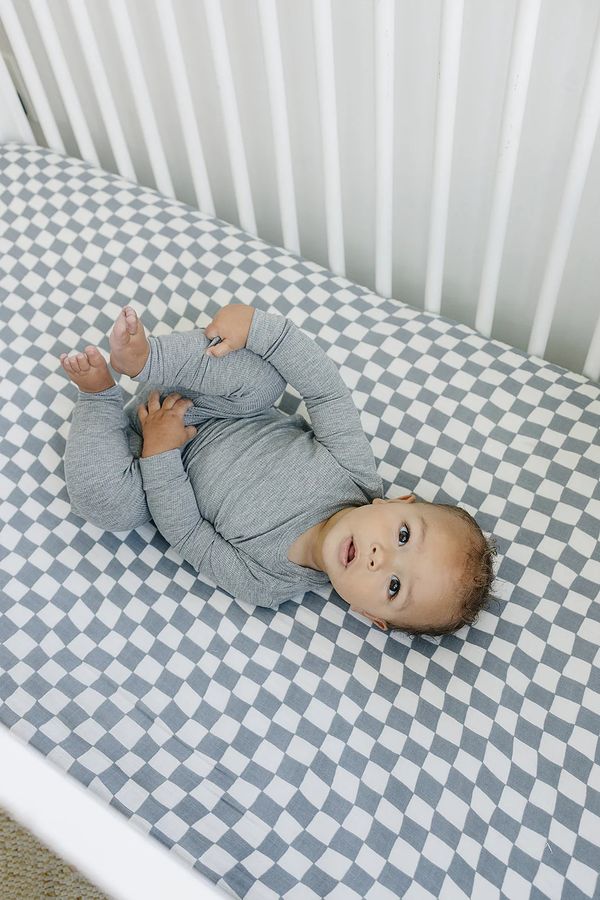 Crib sheet - Dusty blue checkered