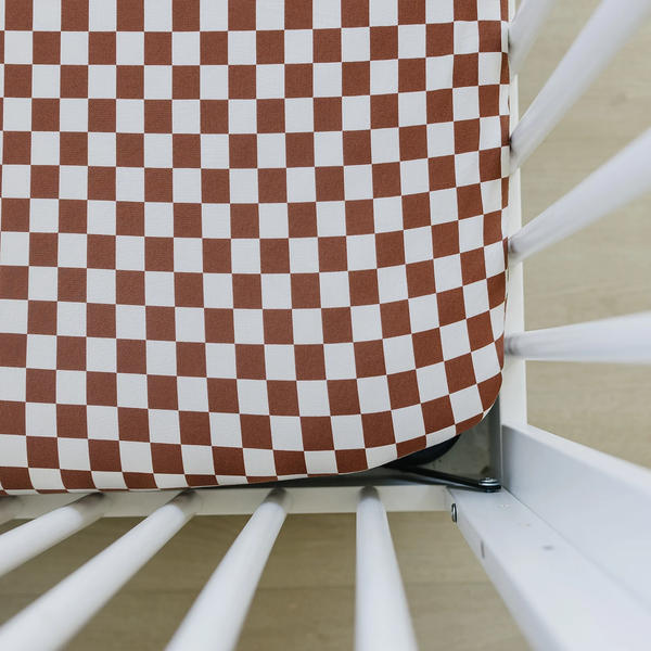 Stretch crib sheet - Rust checkered