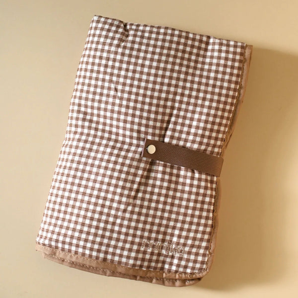 Changing pad cover - Rainbows 