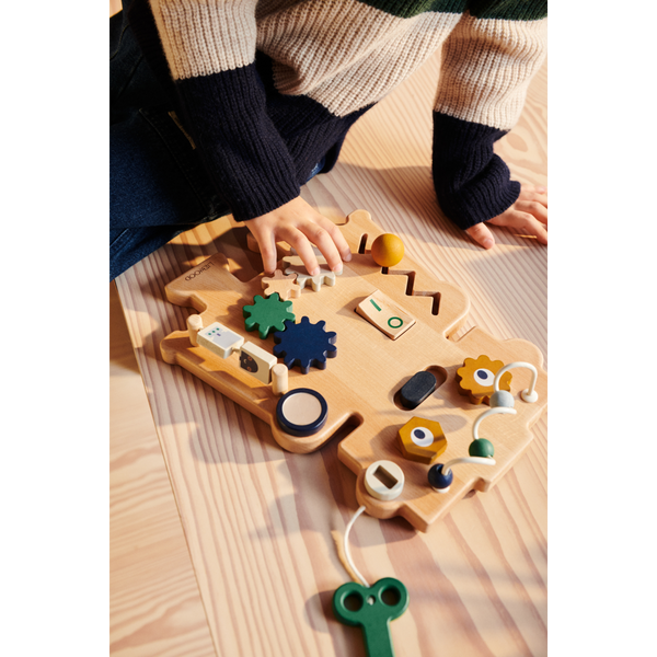 Carola robot play board