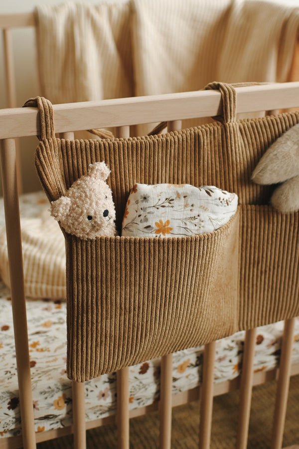 Crib organizer - Almond