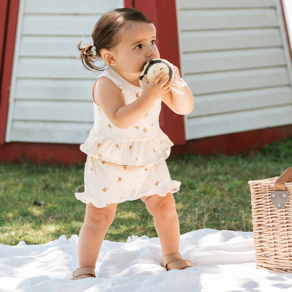 Bees Print on Ivory Ribbed Short Set