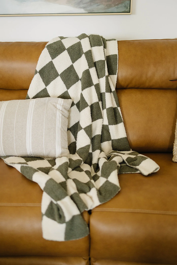 Green checkered plush blanket (2 sizes)